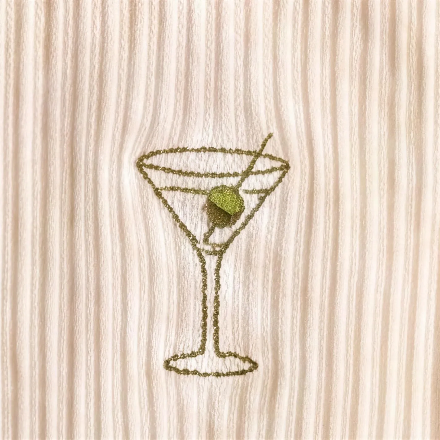 Martini — Stickerei im Detail